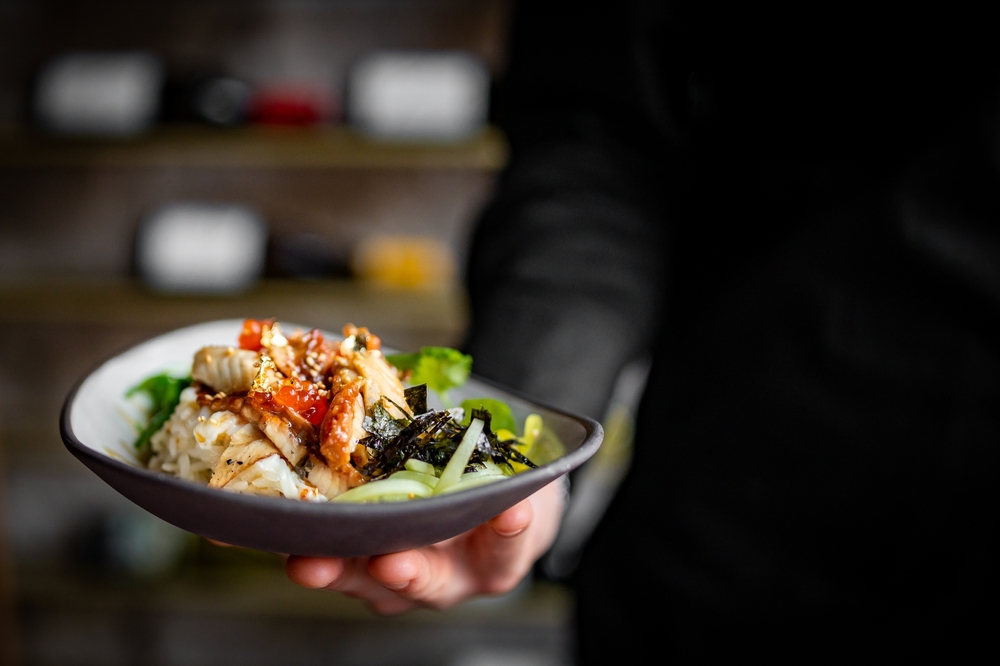 Poke bowl for a healthy lunch in Northridge